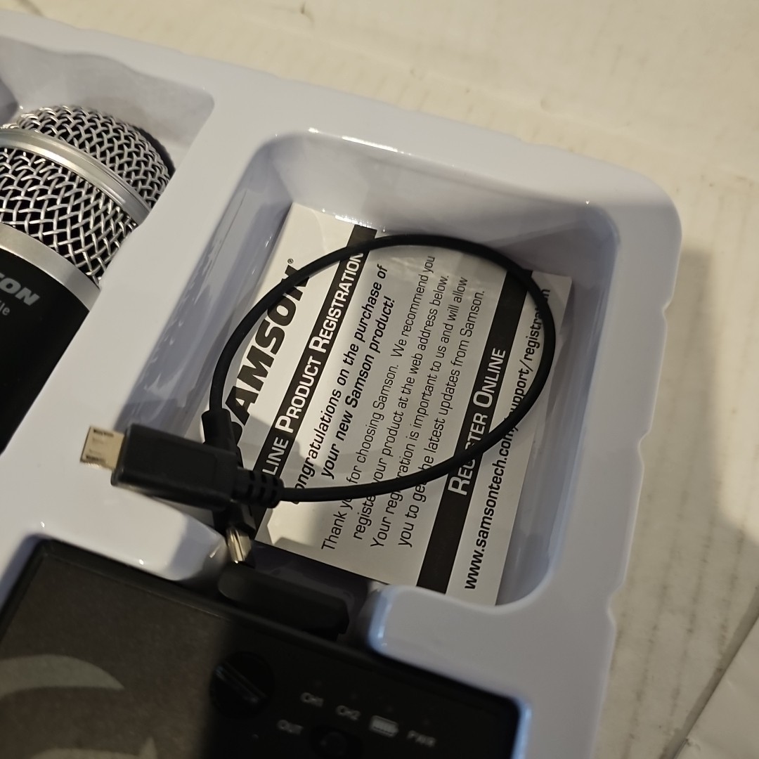Samson Go Mic Mobile Digital Wireless System w/Handheld Microphone (HXD2-Q8/GMM)