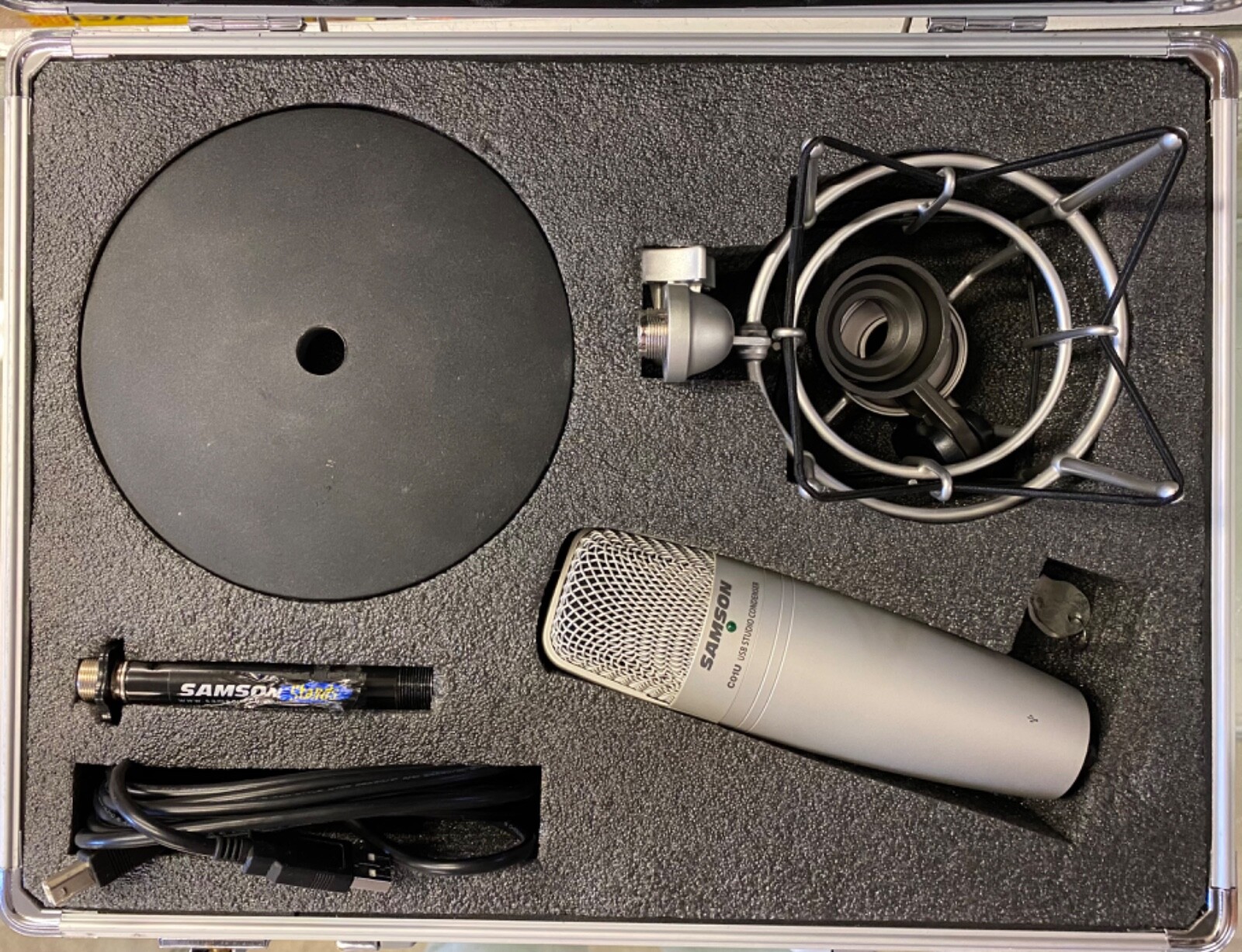 Samson C01U USB Studio Condenser/ Alesis Microphone (Home Studio Equipment)