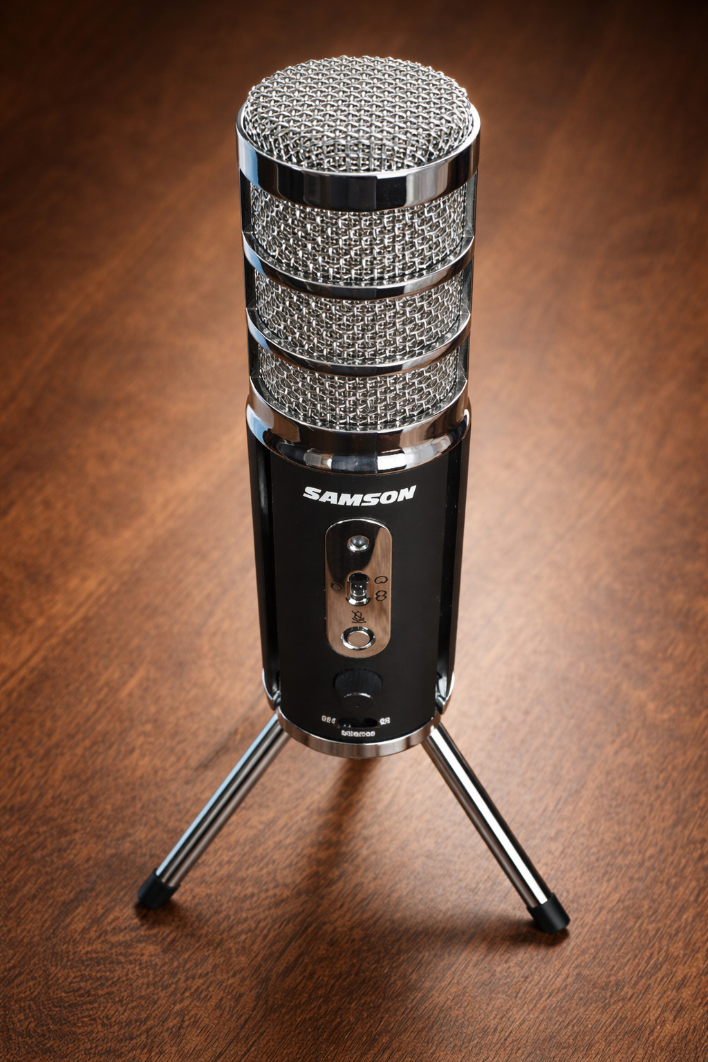 Samson Satellite USB/iOS Broadcast Microphone 🎙️ Studio Quality Sound | Podcast
