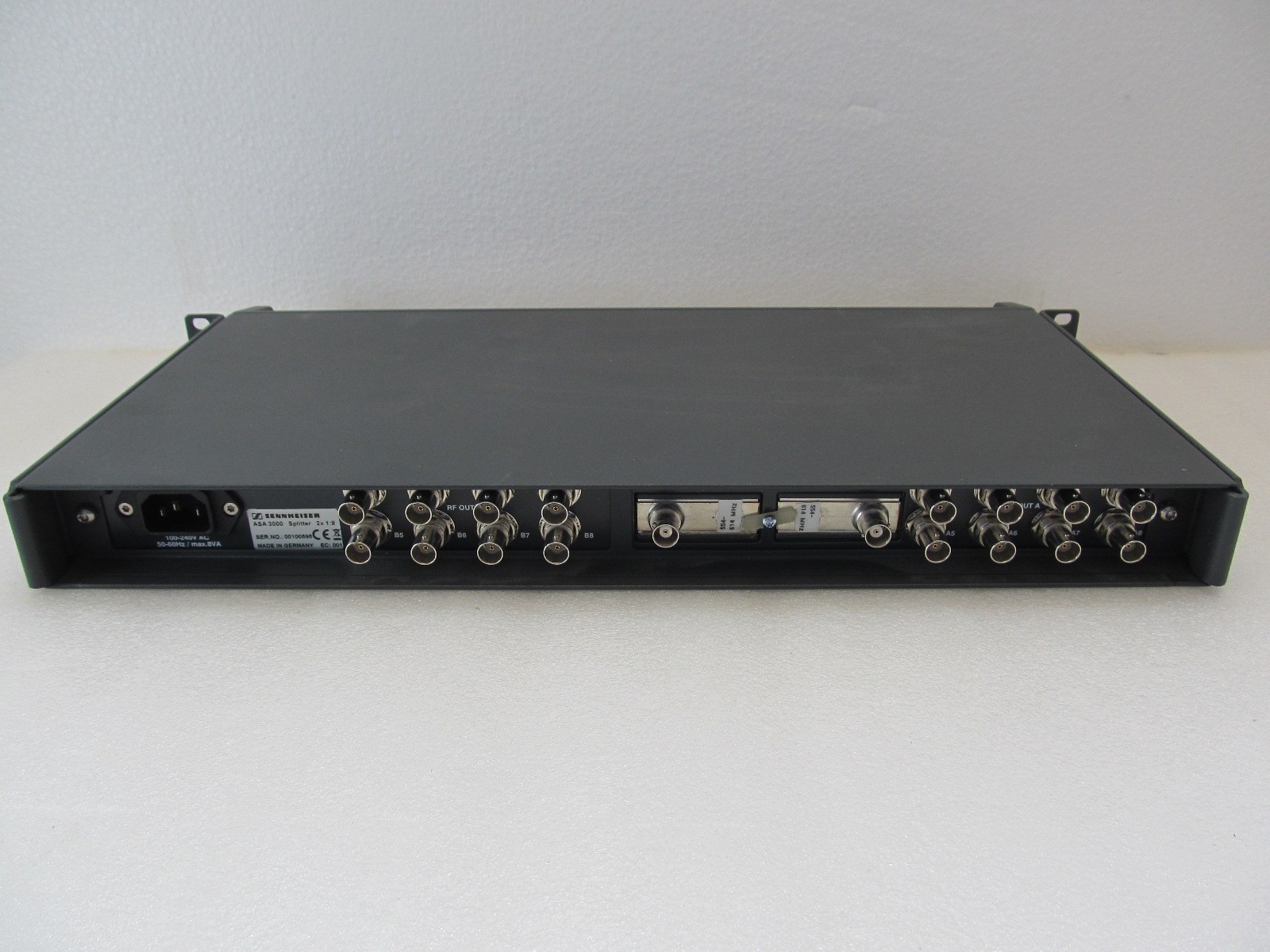 Sennheiser ASA 3000 Antenna Splitter 2×1:8 554-614MHz
