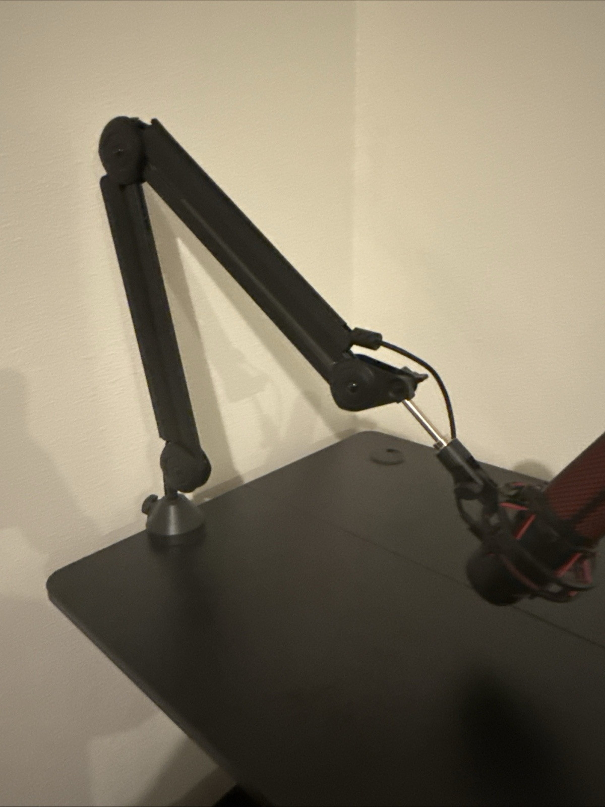 HyperX QuadCast Red LED USB Cardioid Microphone – Black