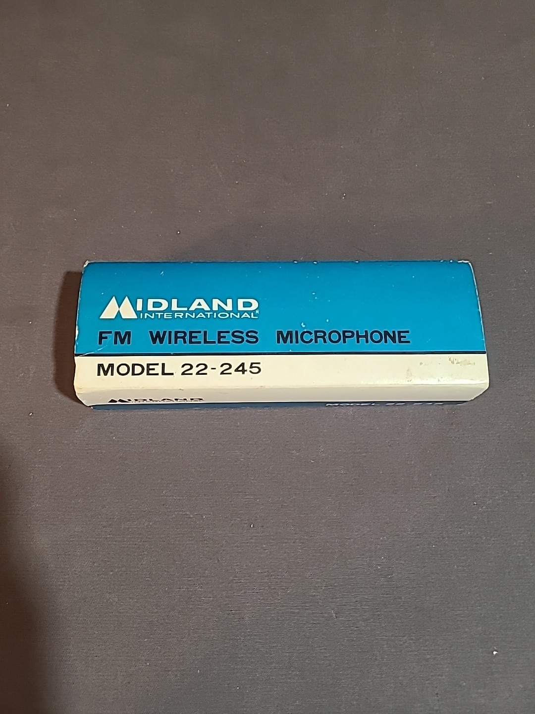 Vintage Midland 22-245 Wireles Microphone Mic, Great Condition in Original Box.