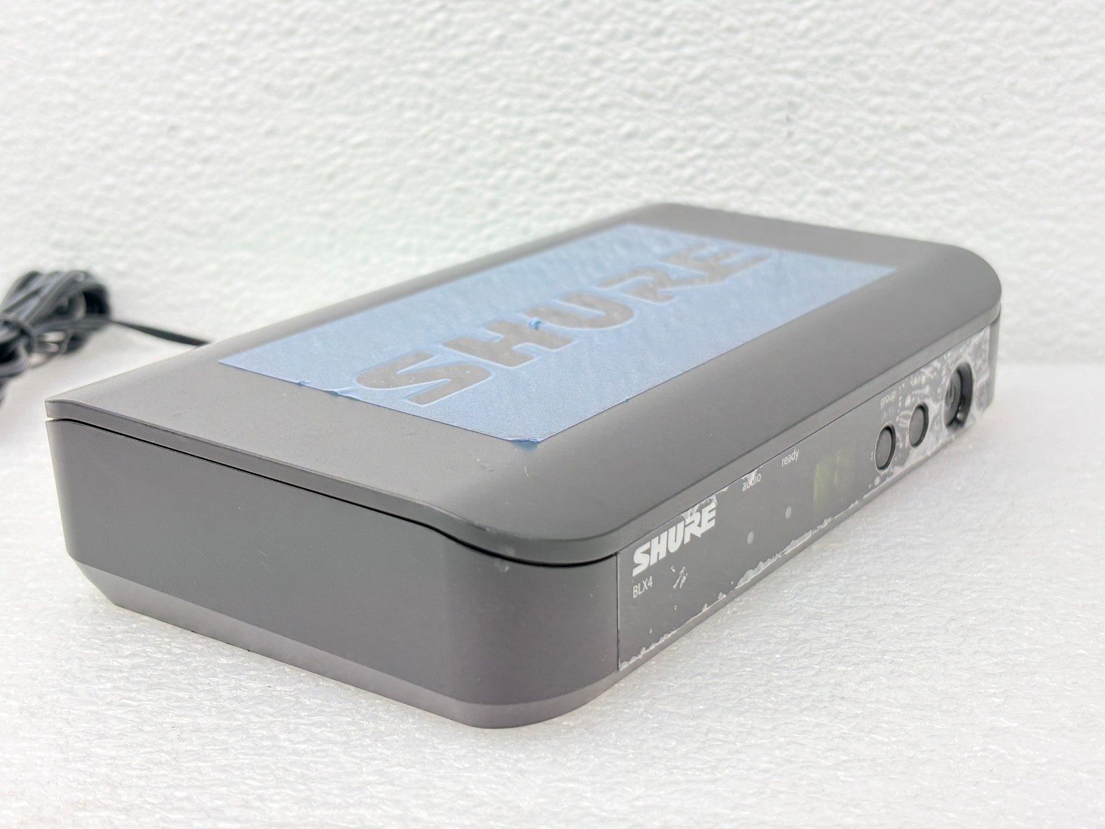 Shure BLX4 H8 Wireless 518-542MHz Single Channel Receiver – w/ Power Adapter