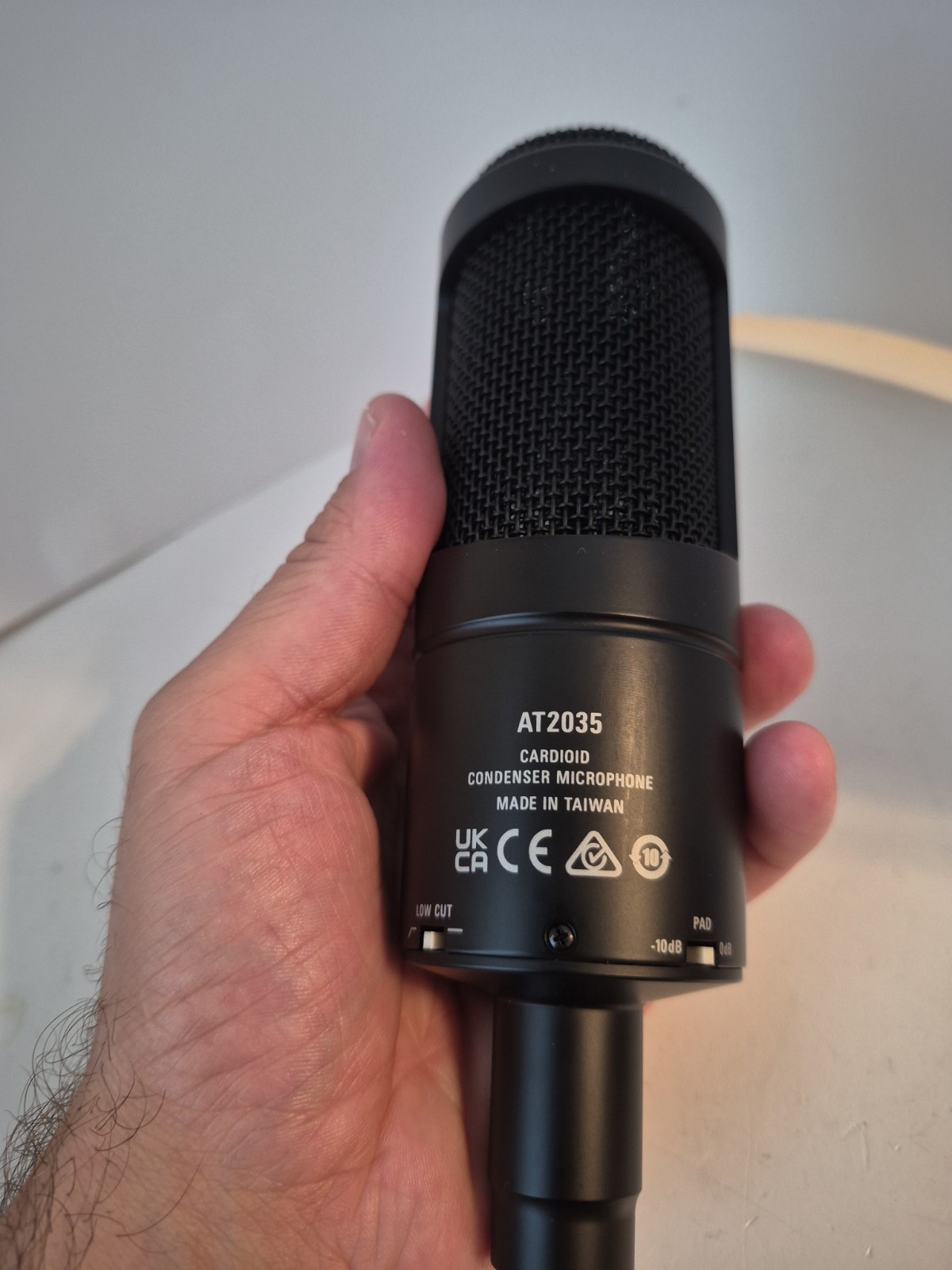 audio-technica at2035 – microphone
