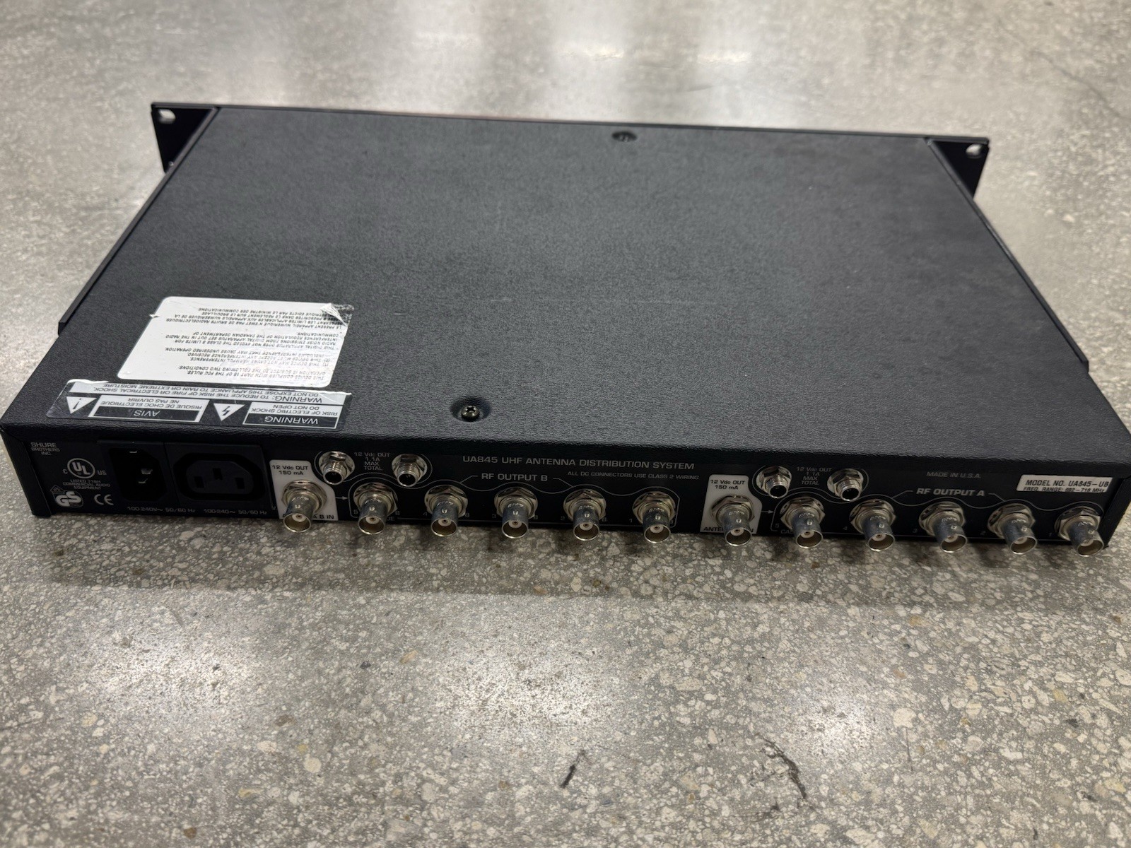 Shure UHF Ua845-UB Antenna Distribution System