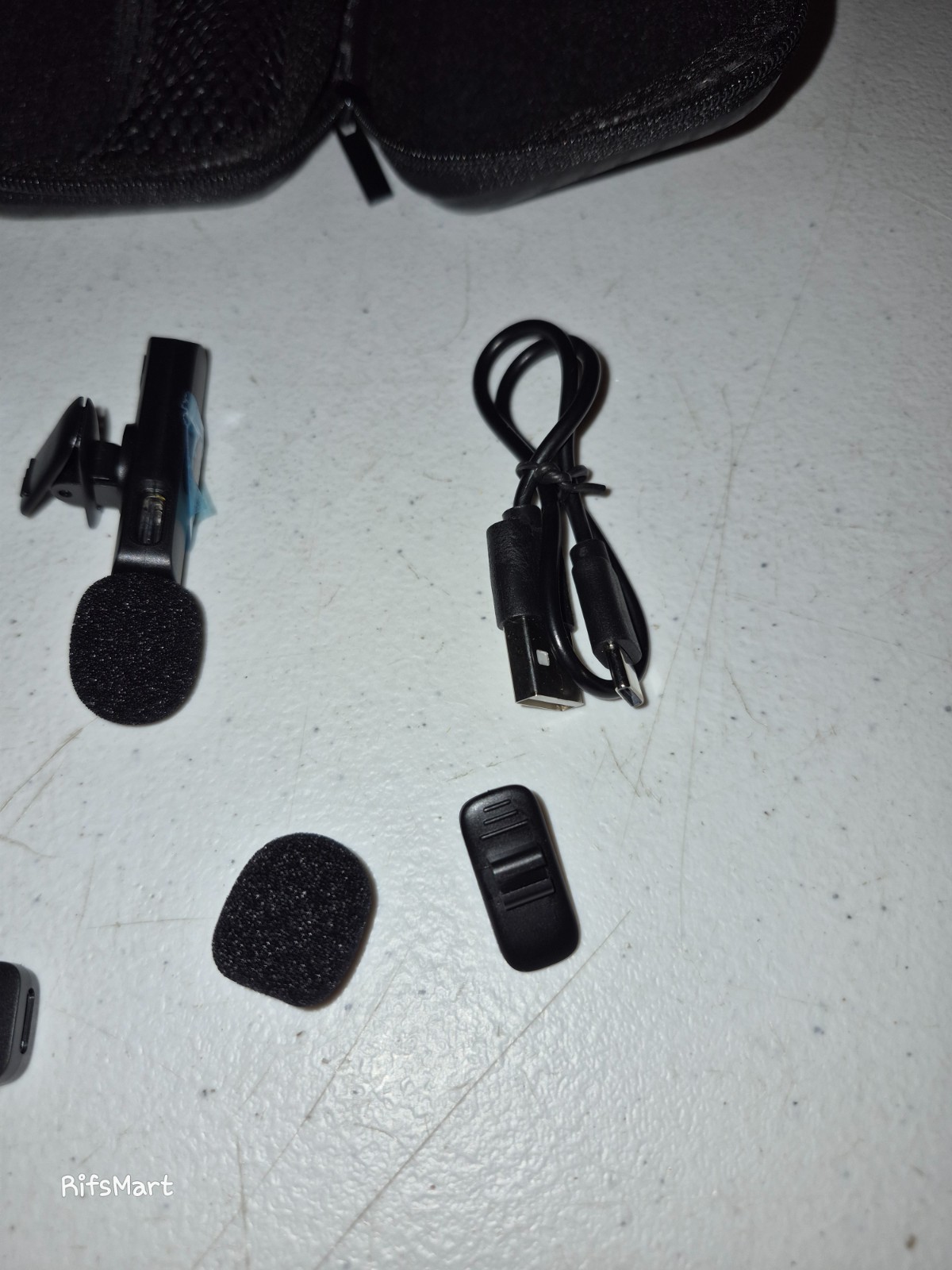 New – K9 wireless lavalier 2 microphone system for iPhone with Zip Up Case