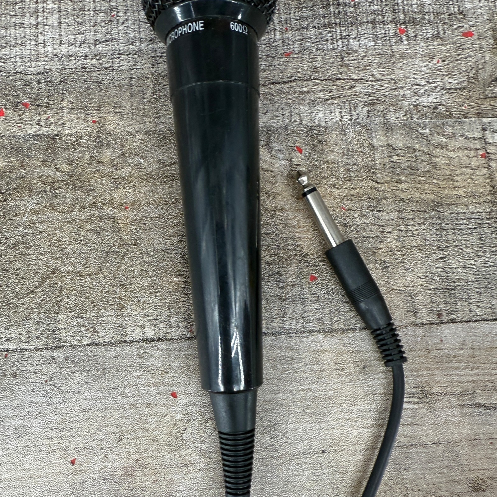 Dynamic Microphone Uni-Directional Works