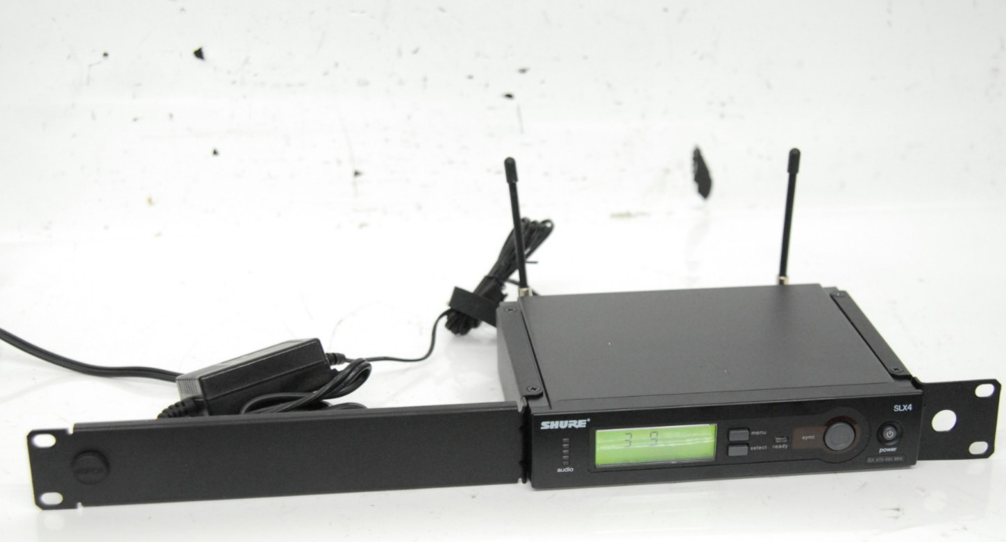 Shure SLX4-G4 470-494MHz Wireless Receiver W/ Power Adapter, Antennas, Rack Ears