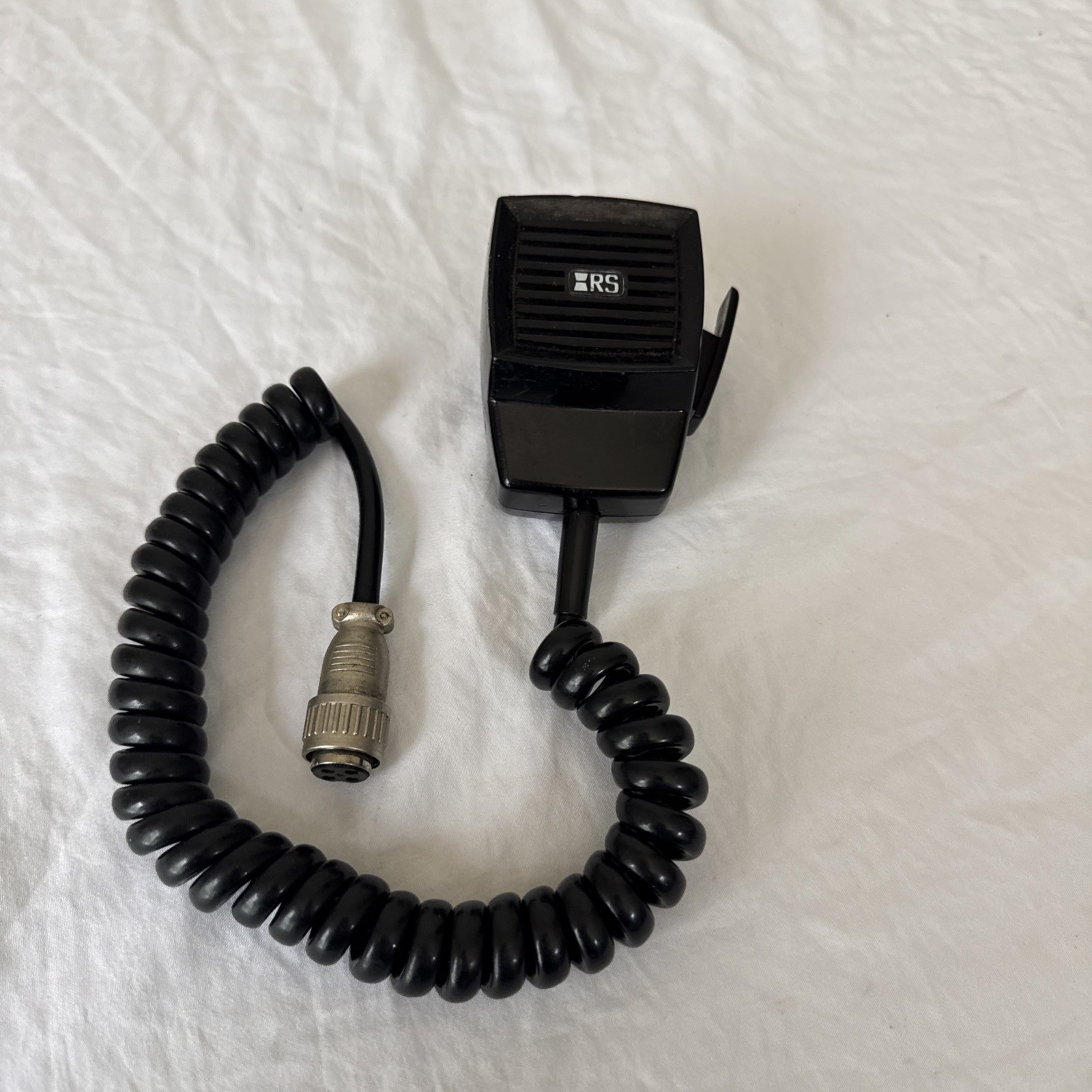 Realistic Dynamic Hand Held Microphone Cat. No. 21-1172 For Ham/CB Radio 4 Pin