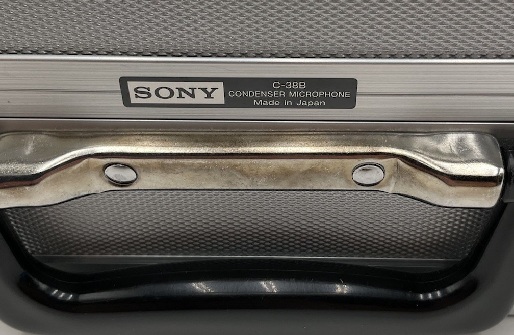 SONY C-38B Multi-Pattern Condenser Microphone Cable & Hard Case