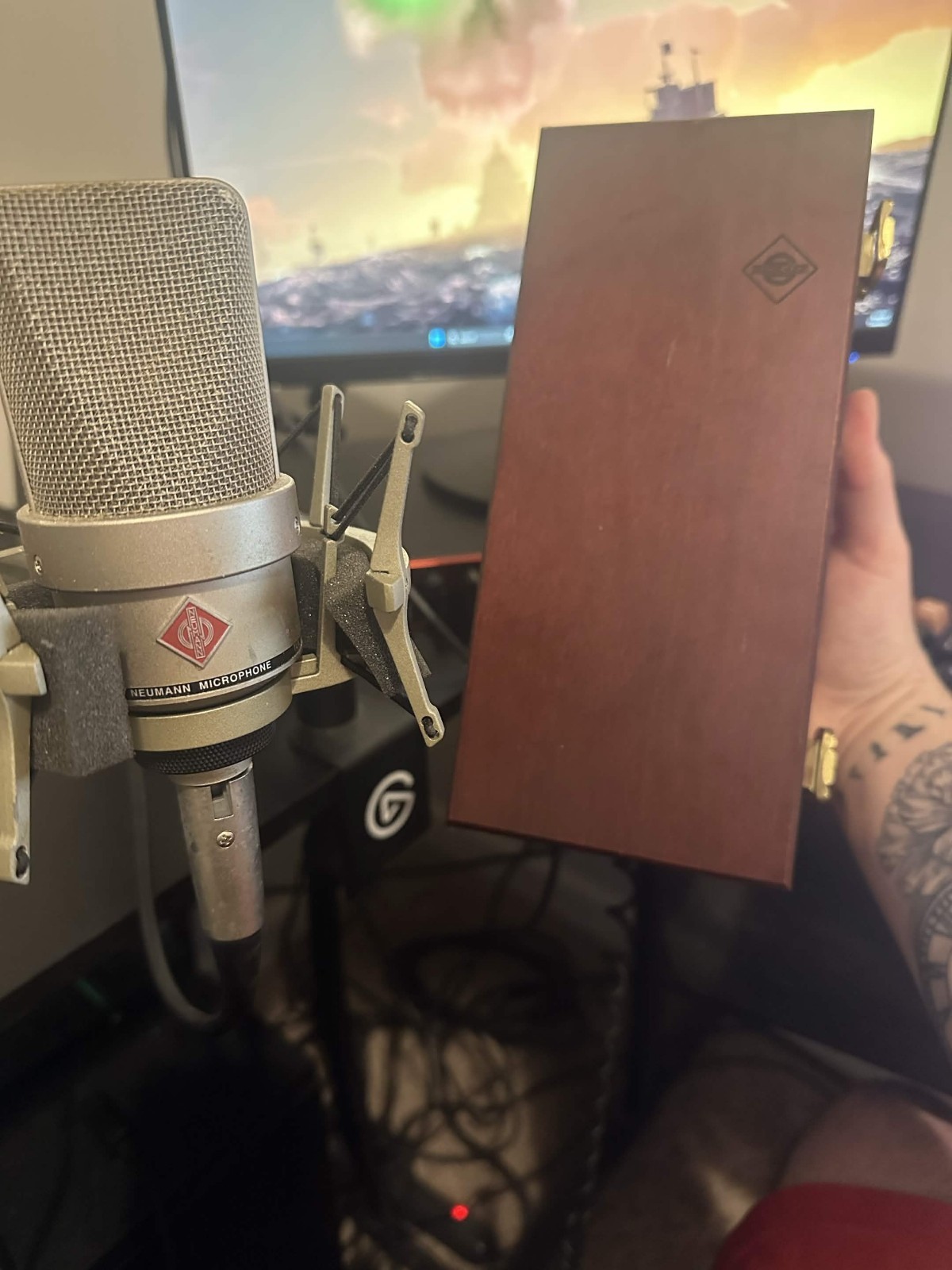 Neumann TLM 103 Silver Condenser Microphone w/ EA 1 Shock Mount & Original Box