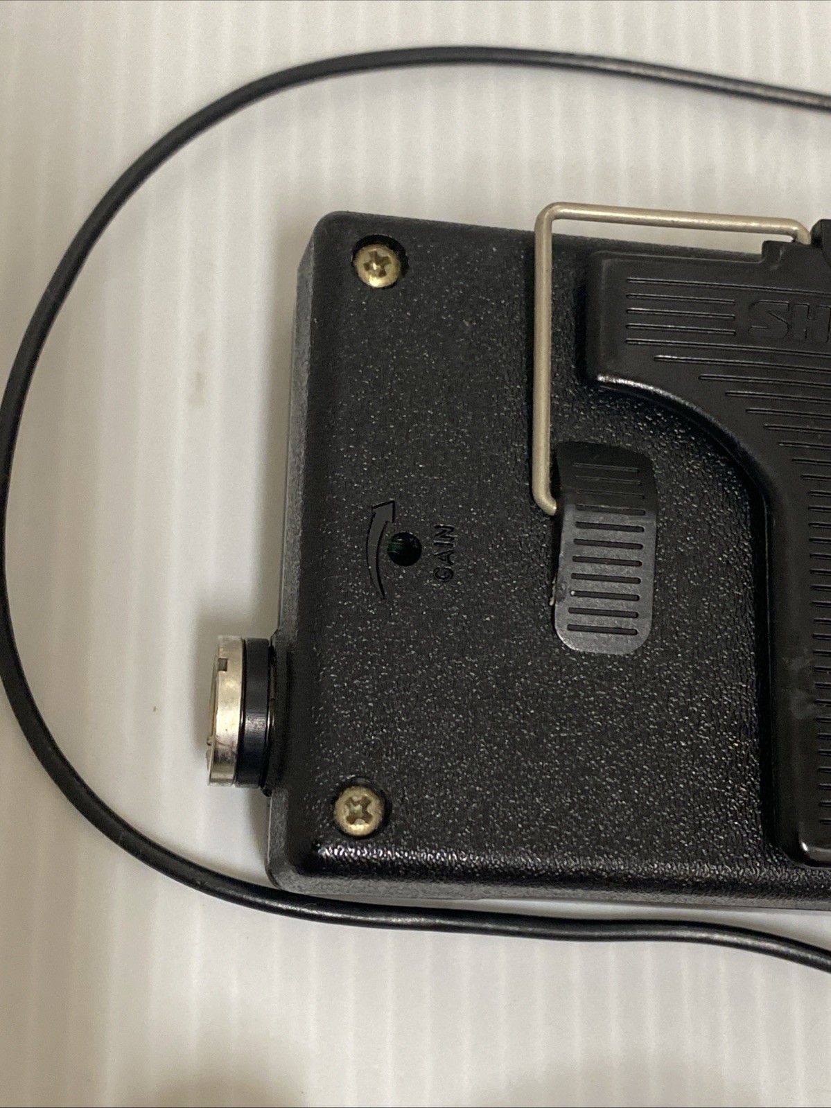 Shure T1 Guitarist Transmitter Unit – CV Frequency (208.200 MHz) – UNTESTED