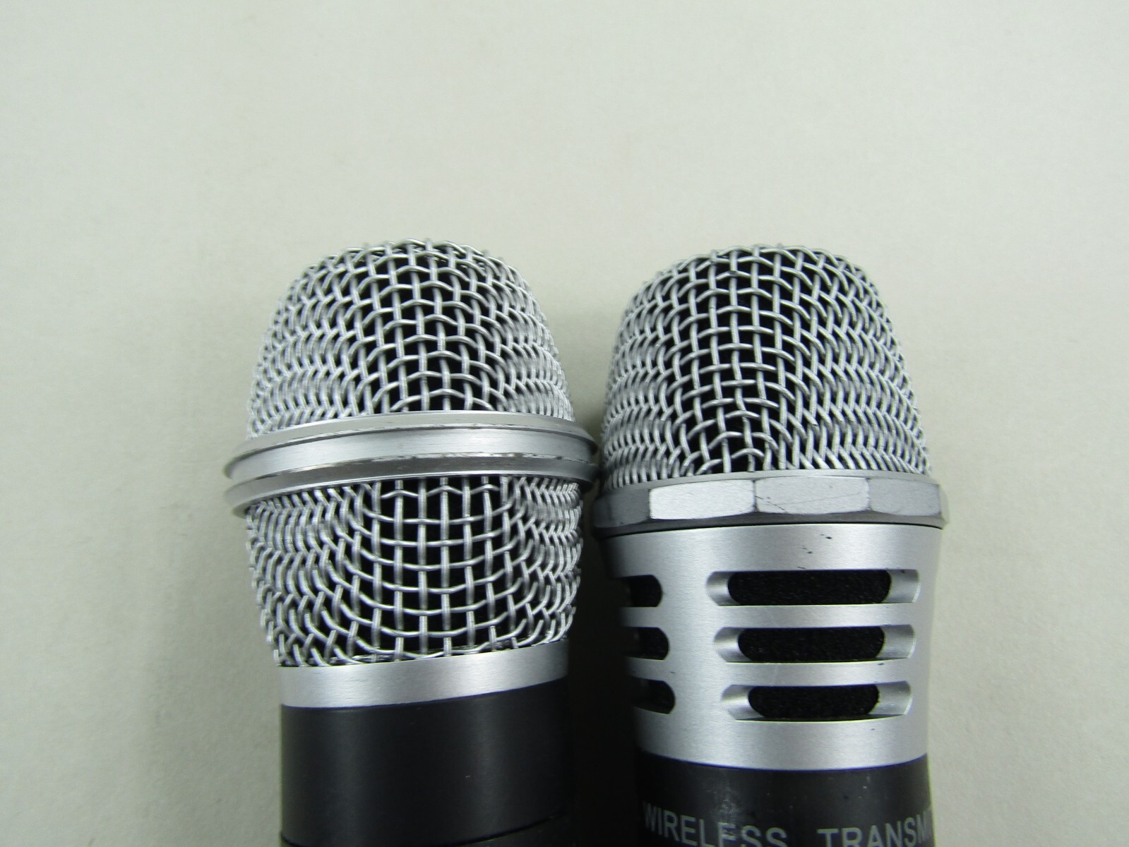 D Tech UH-102 Professional Wireless Transmitter Microphones Lot Of 2 Untested