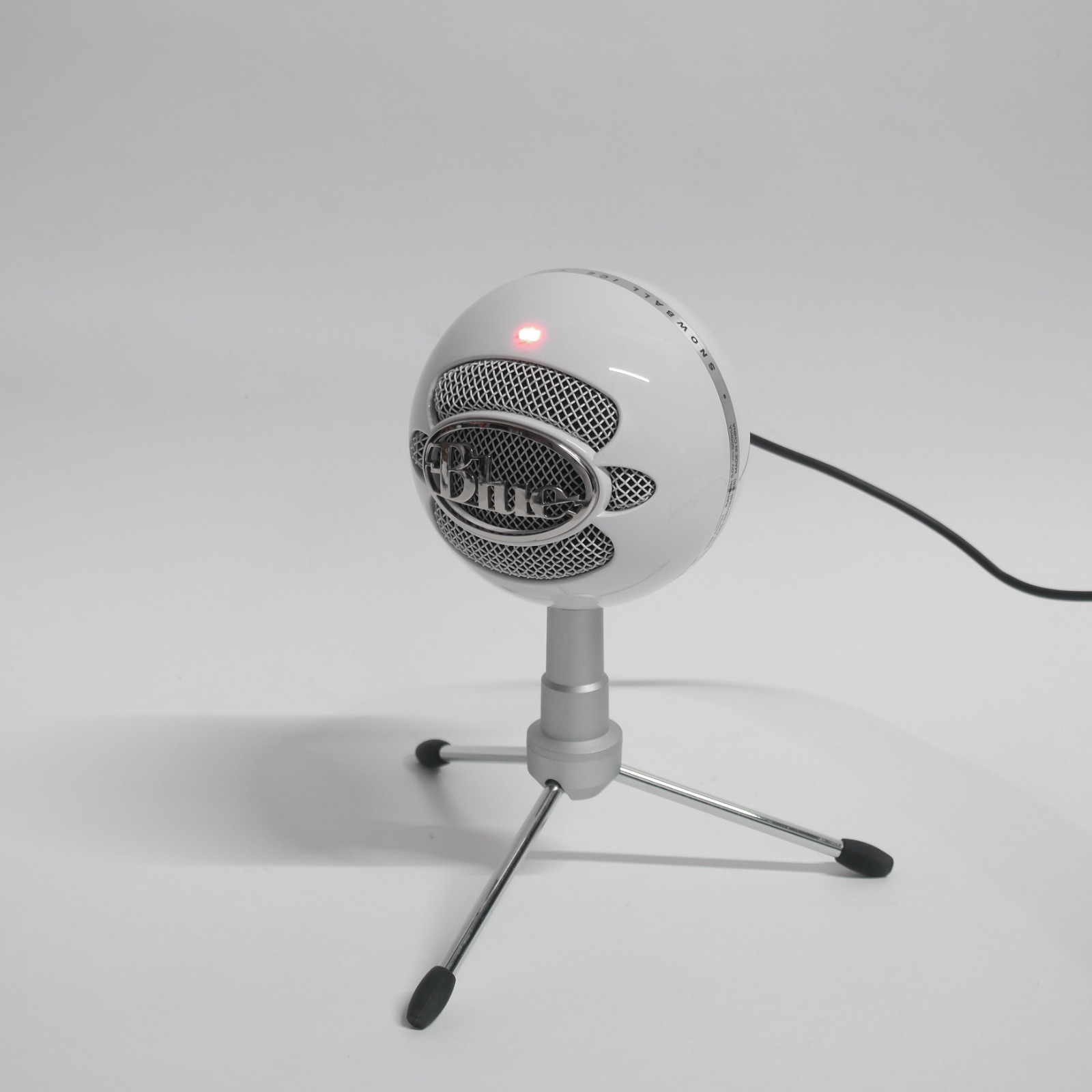Blue Snowball ICE USB Retro Mic for Recording & Streaming on PC & Mac – White
