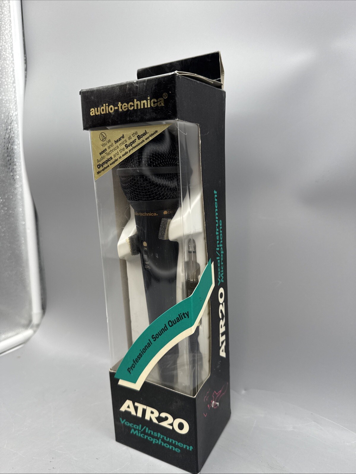 Audio-Technica ATR20 Dynamic Professional Microphone Cardioid Low Impedance, NEW