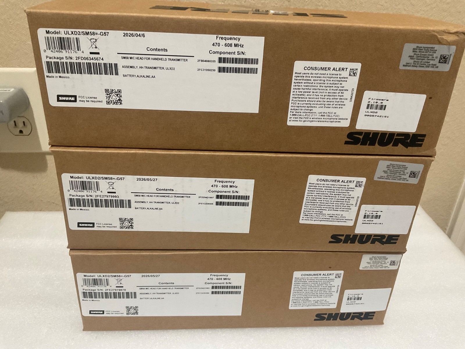 Shure ULXD2/SM58-G57-RST ULX-D Handheld Microphone Transmitter with SM58 (1).