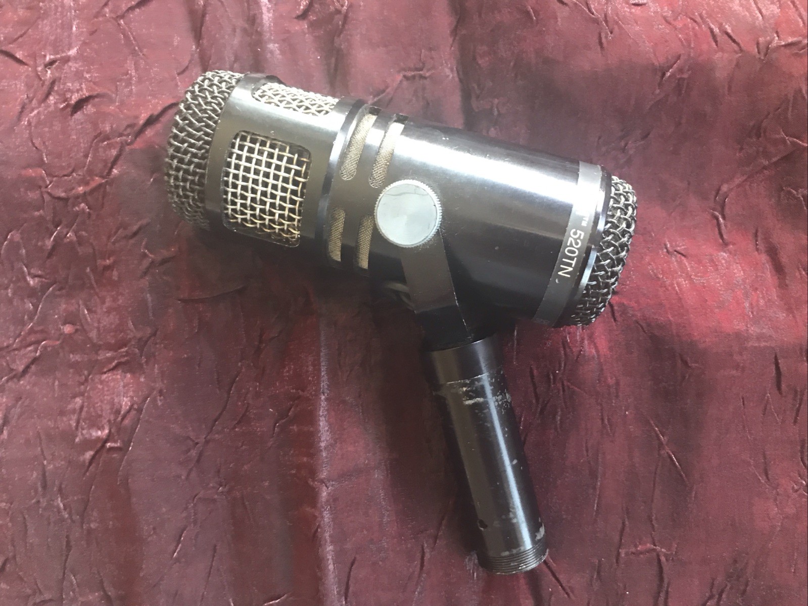 Amazing Peavey PVM 520TN Large Diaphragm Dynamic Microphone RE-20 Like Sound