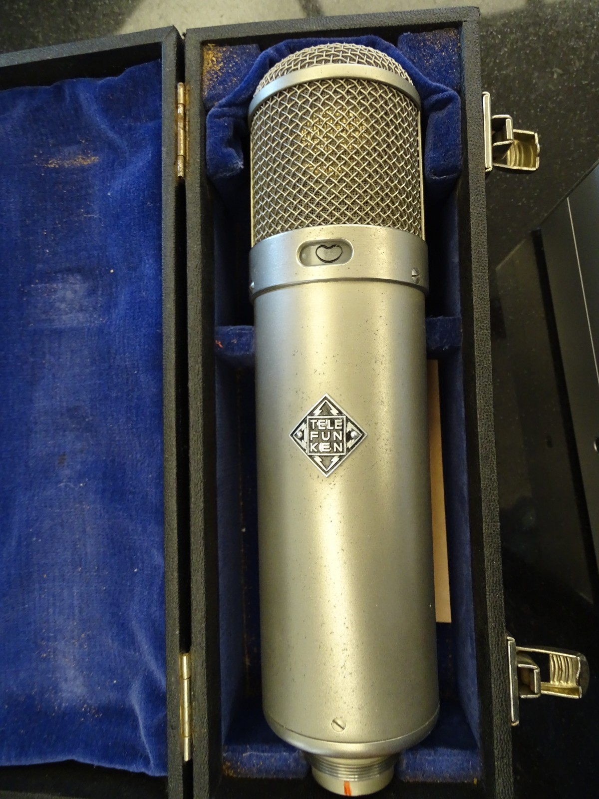 Neumann U47, PRICE REDUCED by $4000 – World’s best Microphone?