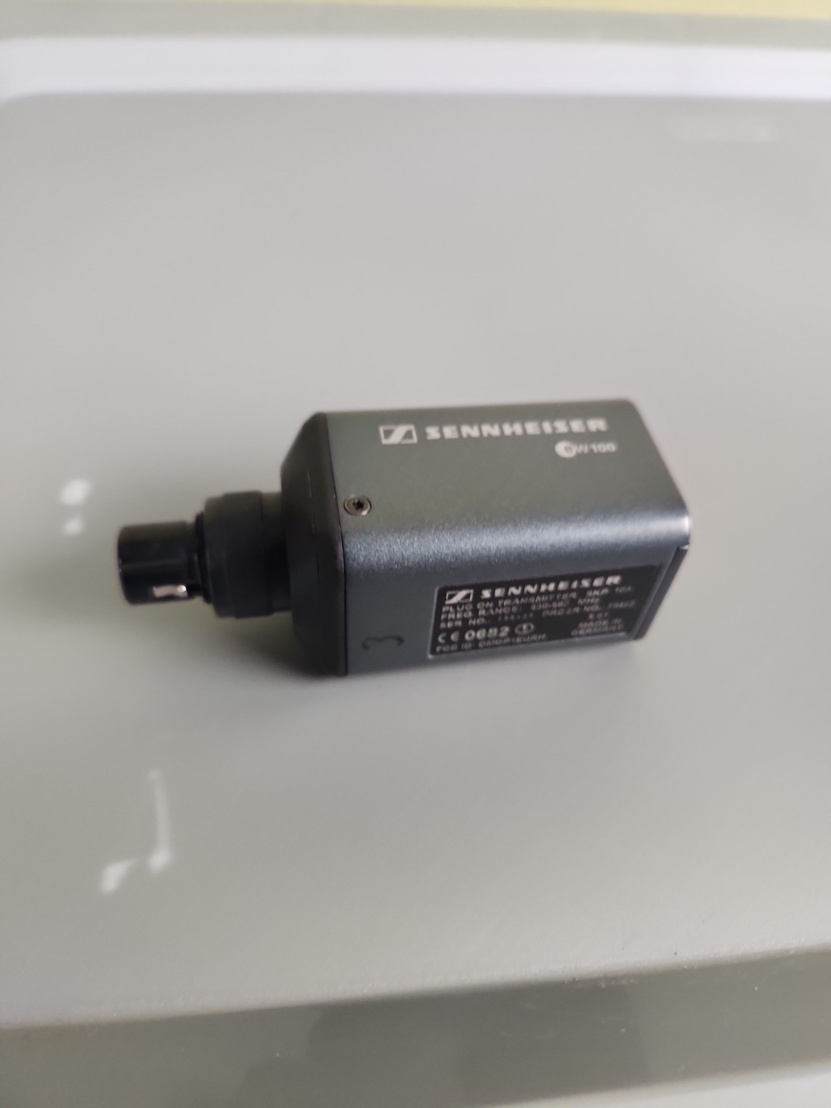 Sennheiser ew100 SKP 100 Plug On Transmitter SKP100 518-550 MHz