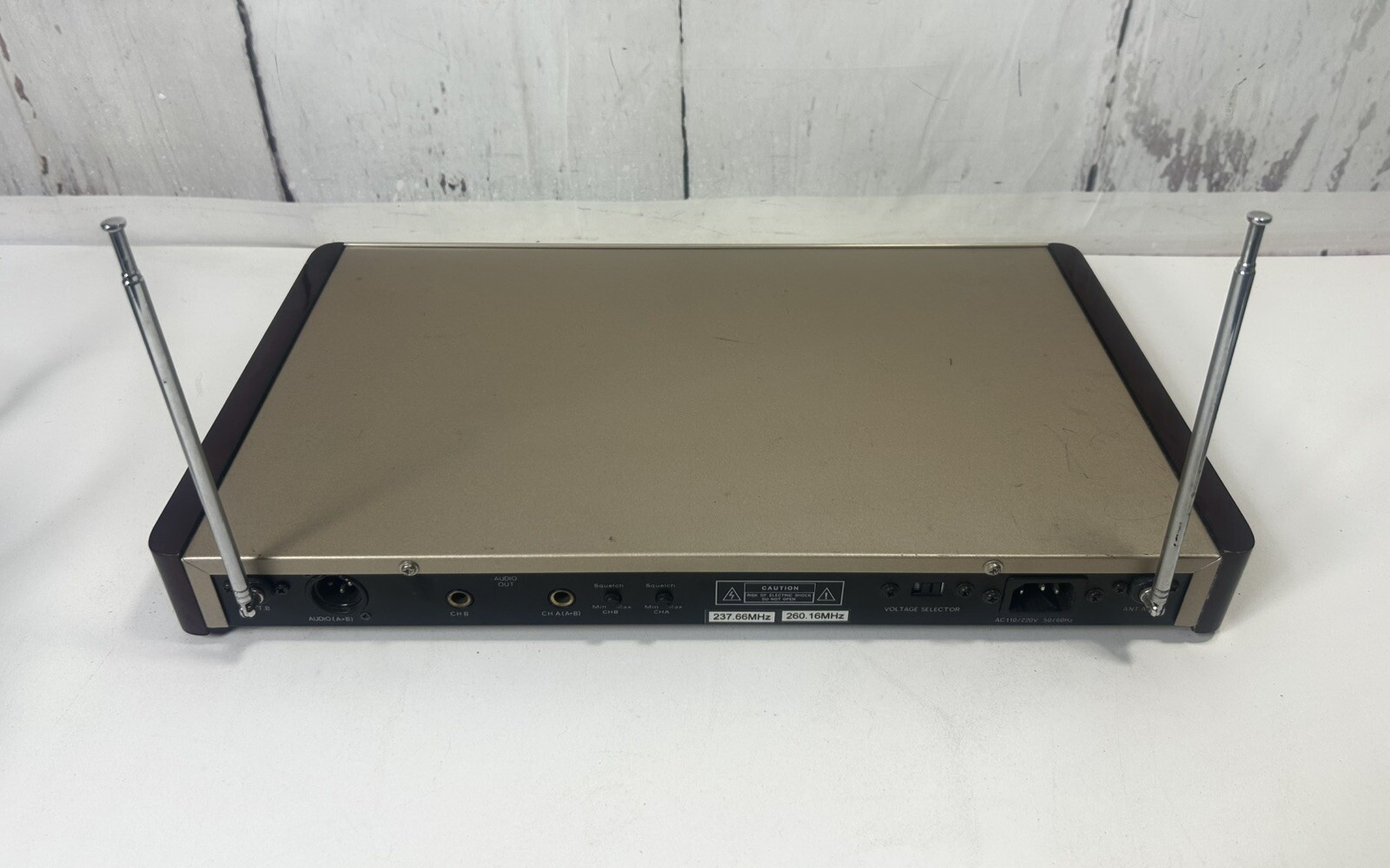 BOSE WIRELESS MICROPHONE RECEIVER MH-3000 VHF HIGH BAND CORDLESS DUAL CHANNEL
