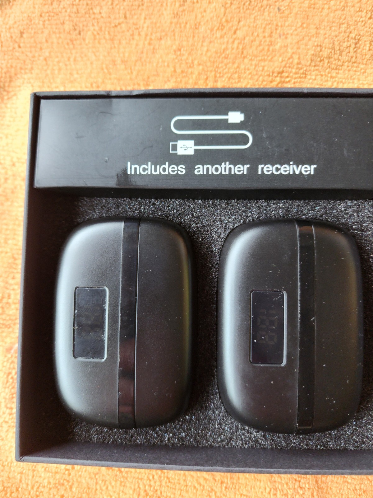 YUACEUCO MC 228 Mini 2 Pack Wireless Lavalier Mic’s for iPhone and Android