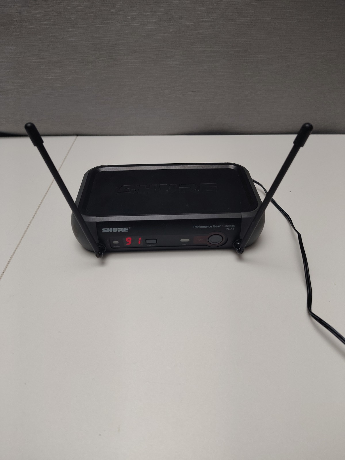 SHURE PGX4 Performance Gear Wireless Receiver | UNIT ONLY H6