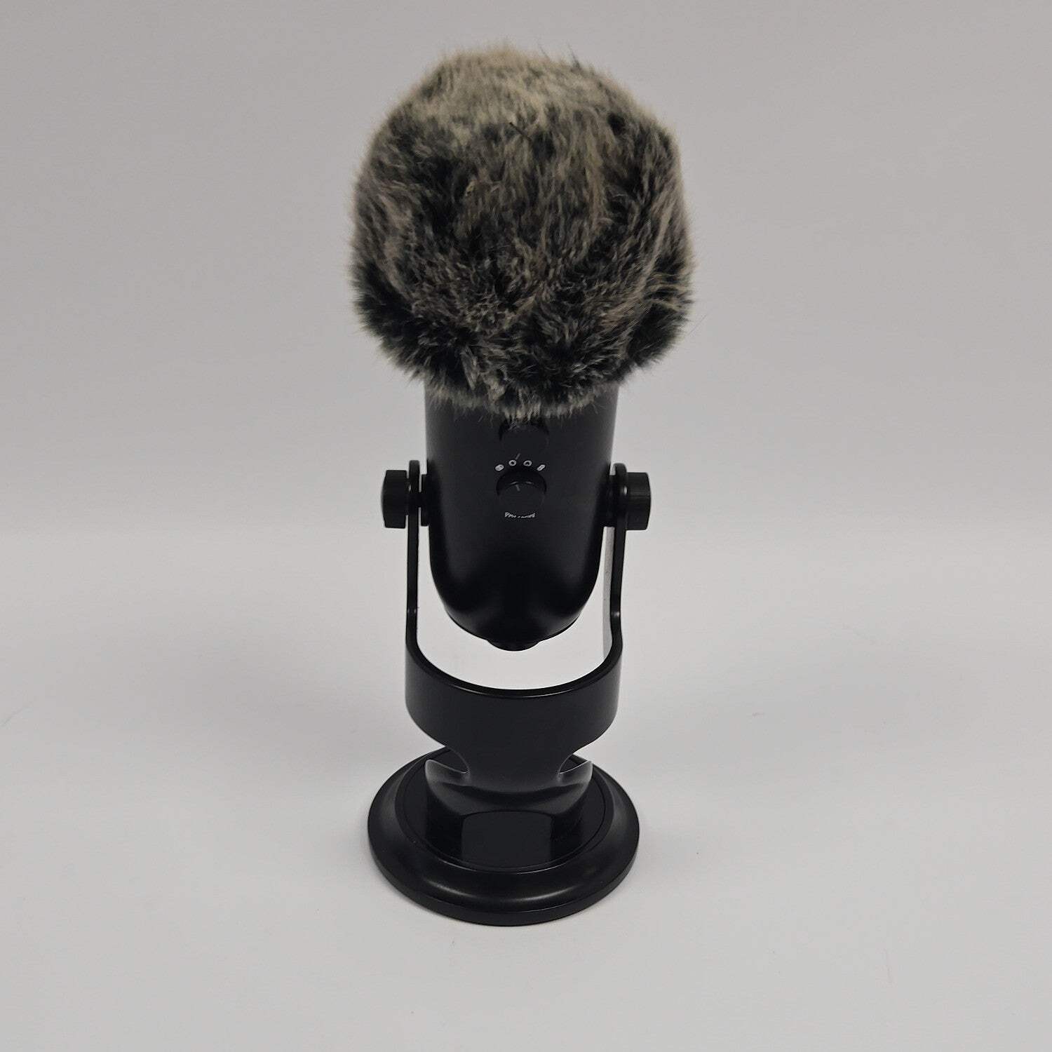 Blue Yeti 20Hz – 20kHz Condenser Studio Microphone 988-000229