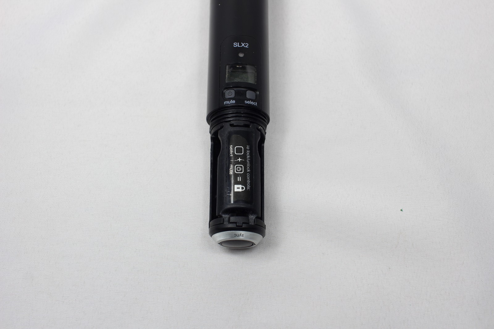 Shure Beta 58A SLX2 Wireless Microphone (DOES NOT POWER) -FOR SPARE PARTS/REPAIR