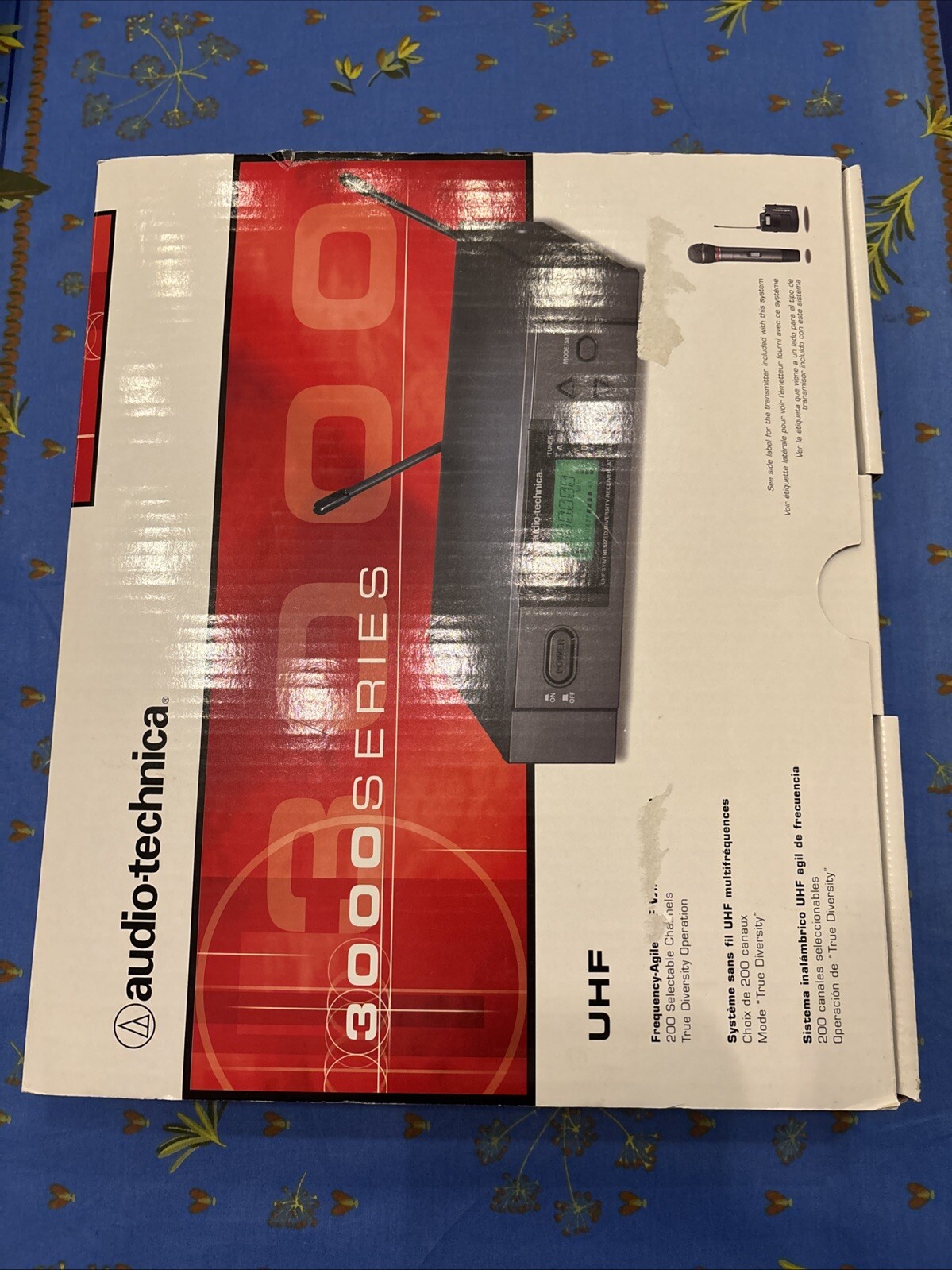Audio-Technica 3000 Series UHF Wireless Microphone System (ATW-3110D)