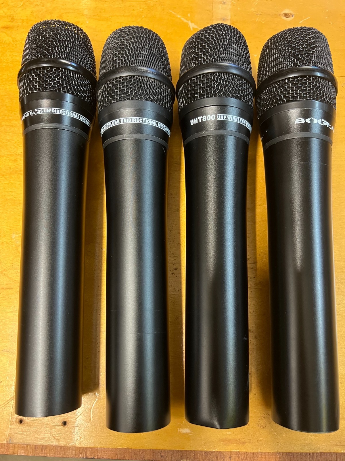 LOT OF 4 Bogen UHT800 UHF Wireless Unidirectional Microphone 470-490Mhz