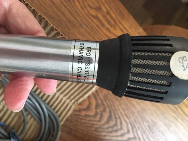 Variable Impedance Shock Mounted Cardiord Dynamic Microphone