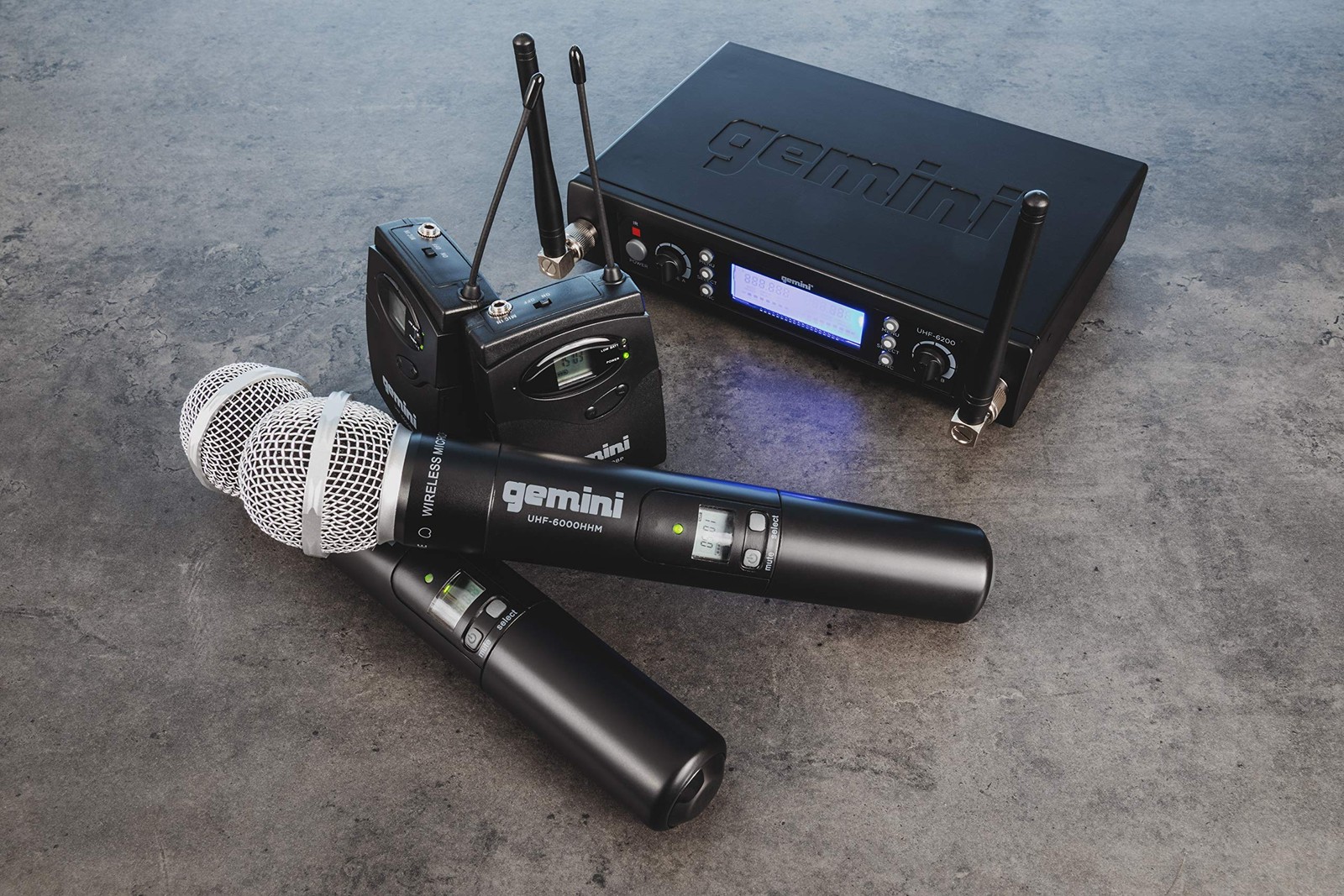 Dual Wireless Handheld Microphone System UHF Rechargeable Karaoke Performance