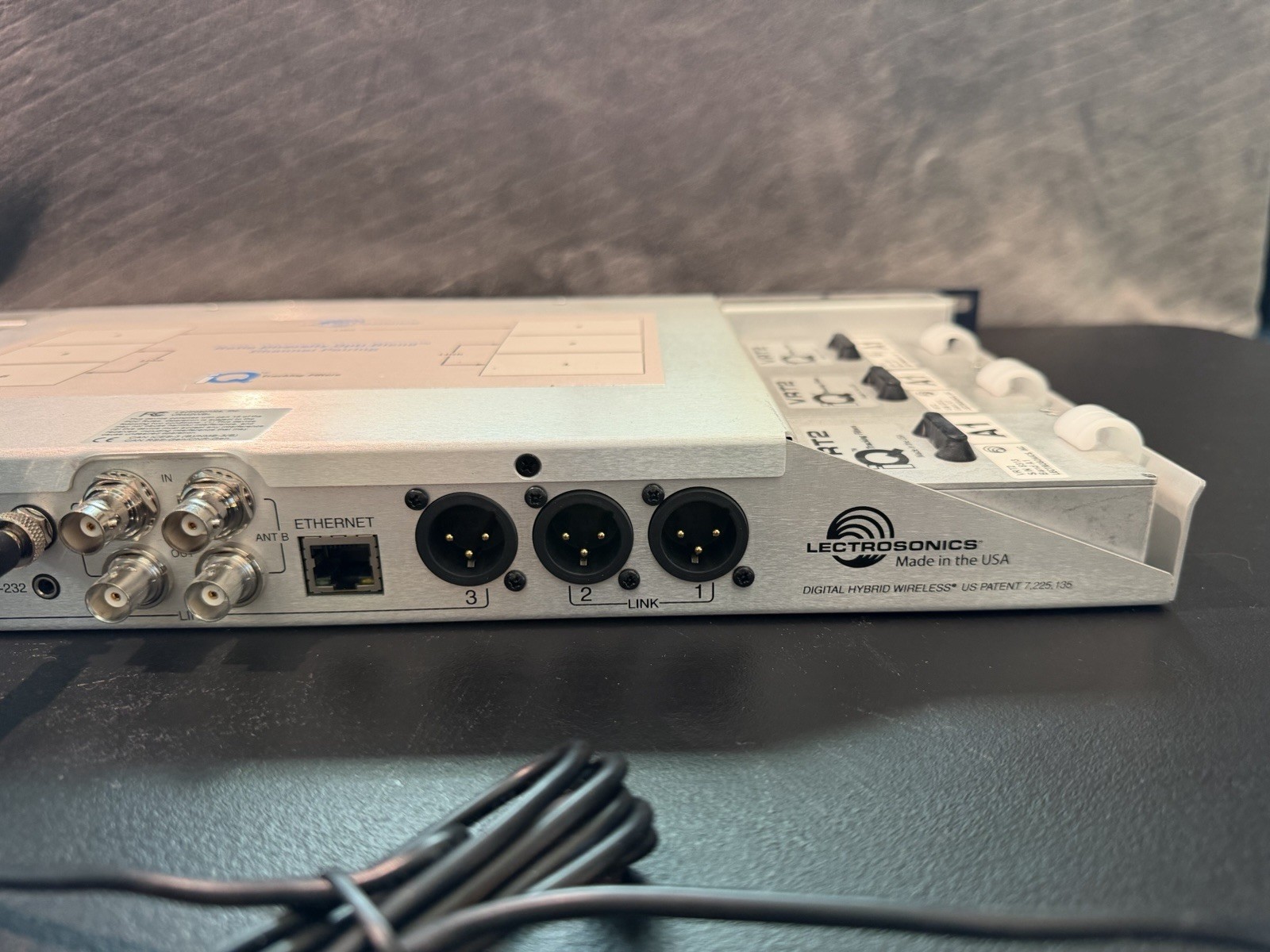 Lectrosonics Venue 2 Wireless Receiver w/ 3x VRT2 A1 X3 VRT2 B1