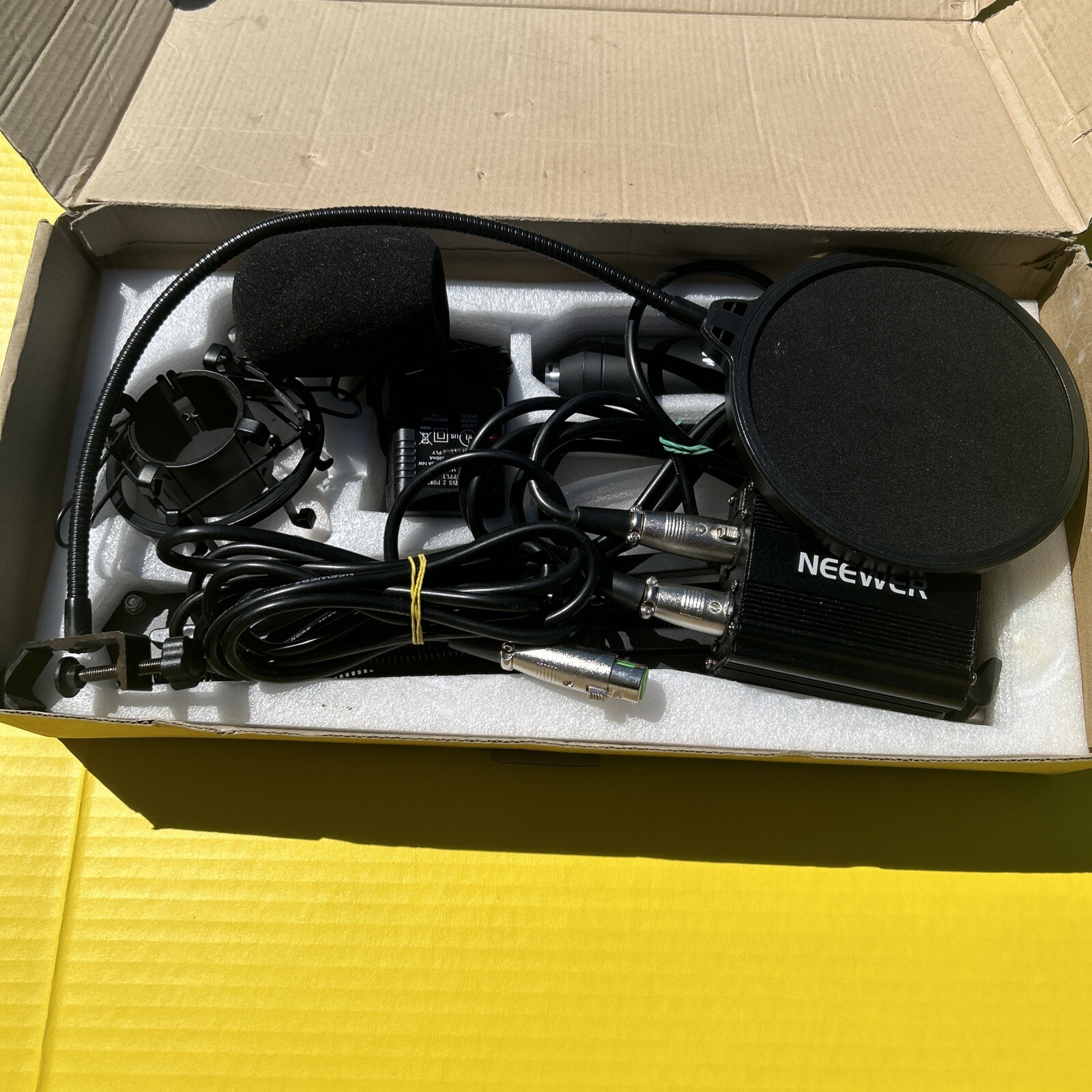 Neewer NW-100 Podcast Microphone Maono AU-A03 Arm Cables Basket Screen READ