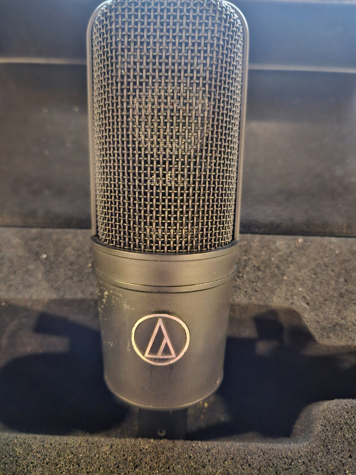 Audio Technica AT4033a Cardioid Condenser Microphone