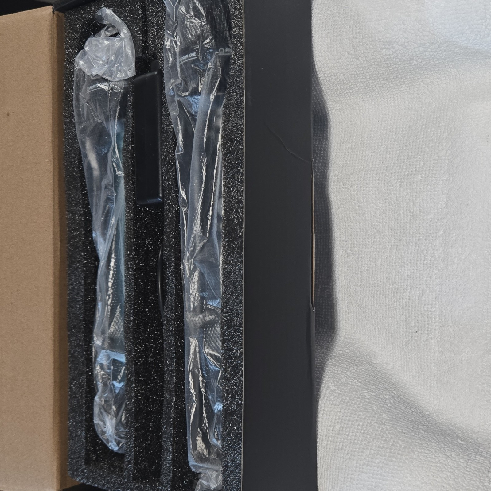 Wireless Microphone Plug and Play, Black Wireless Connectivity