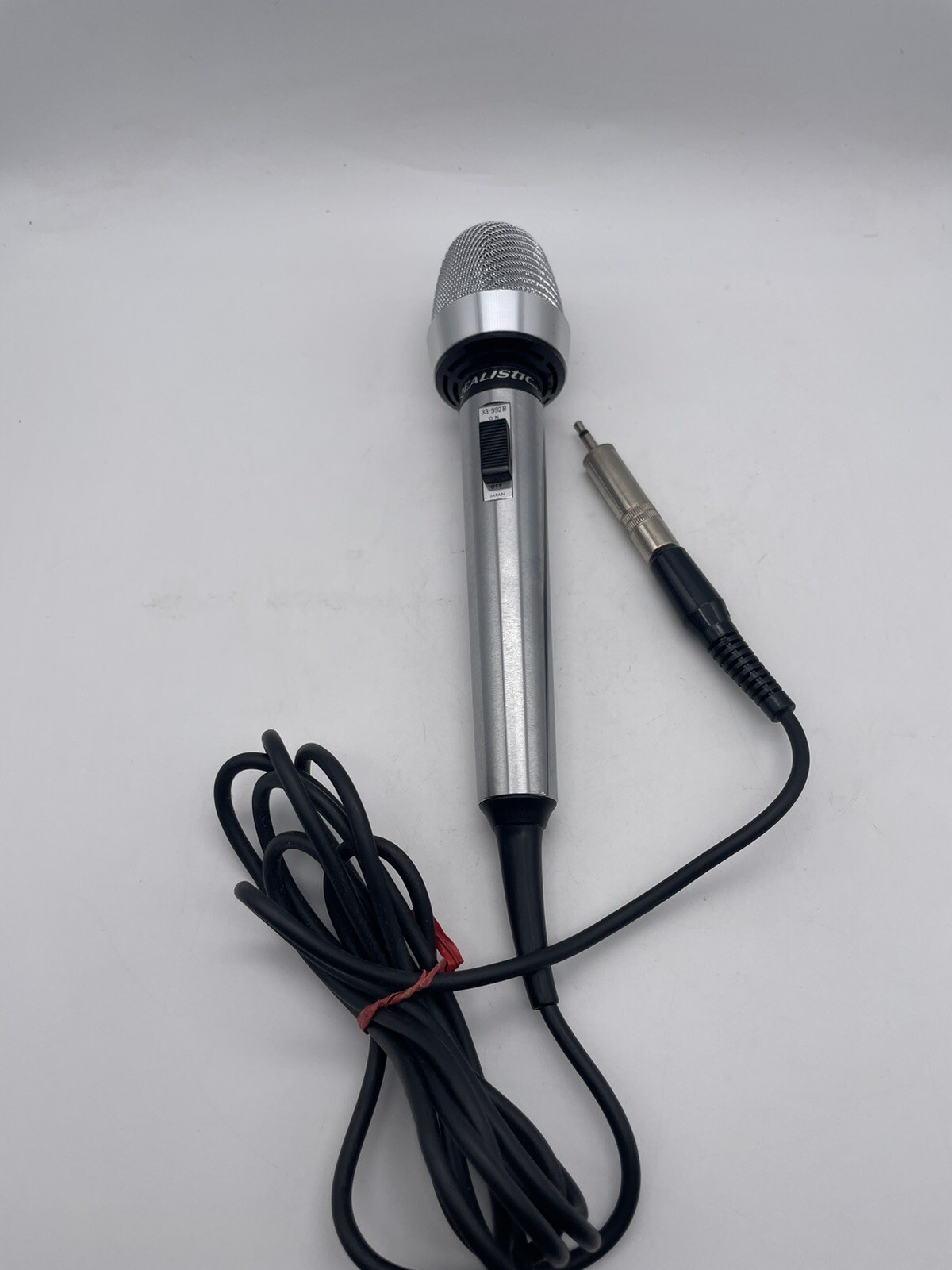 Realistic Super Cardiod Dynamic Microphone Catalog No. 33-992B Made In Japan