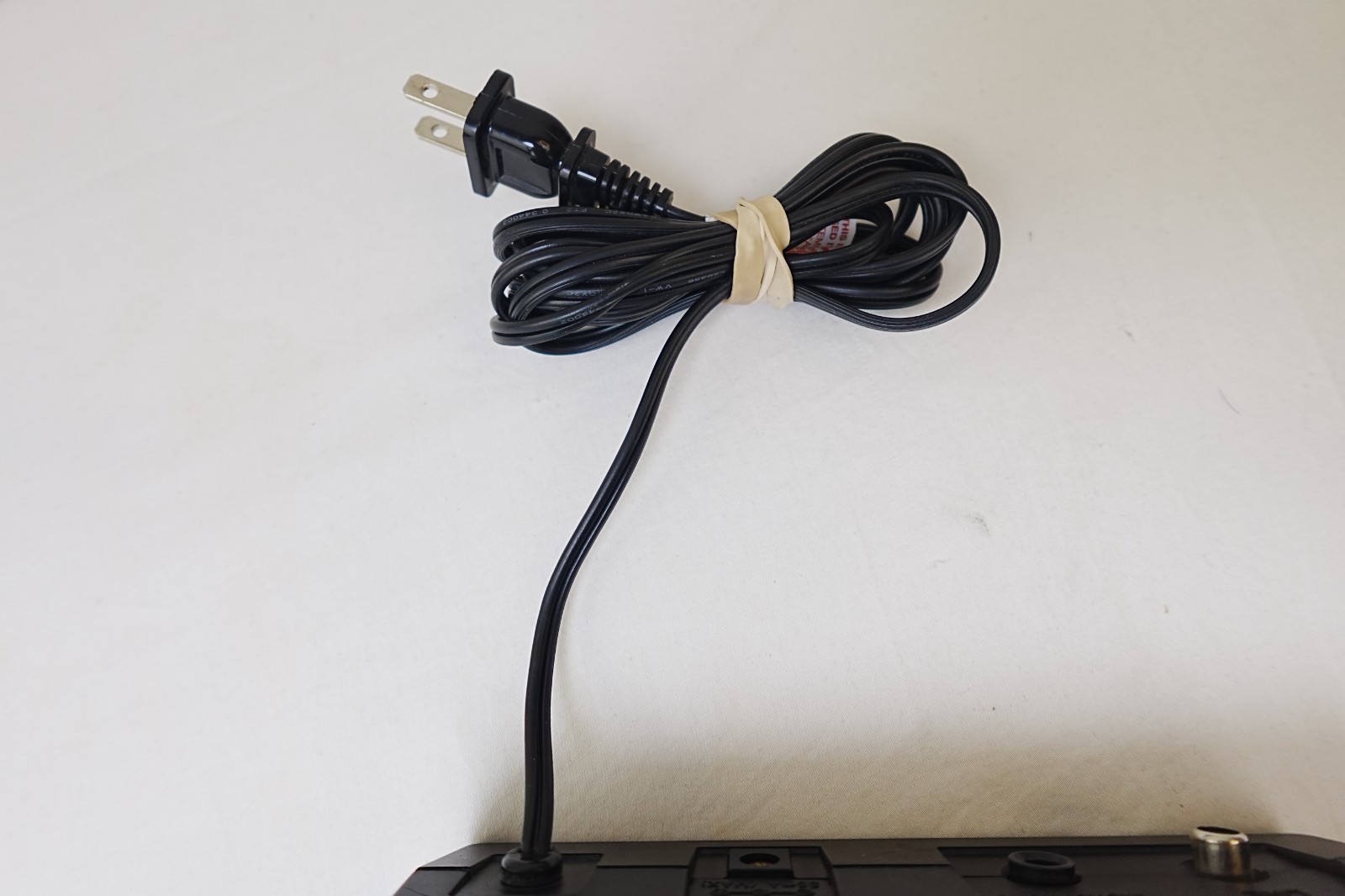 Microphone System Realistic FM Wireless System 32-1221A Powers Up Built Antenna