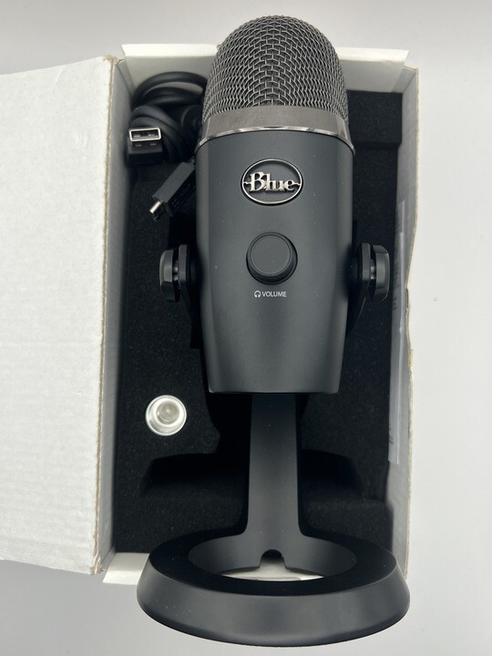 Logitech Yeti nano Condenser Cardioid Microphone – Blackout