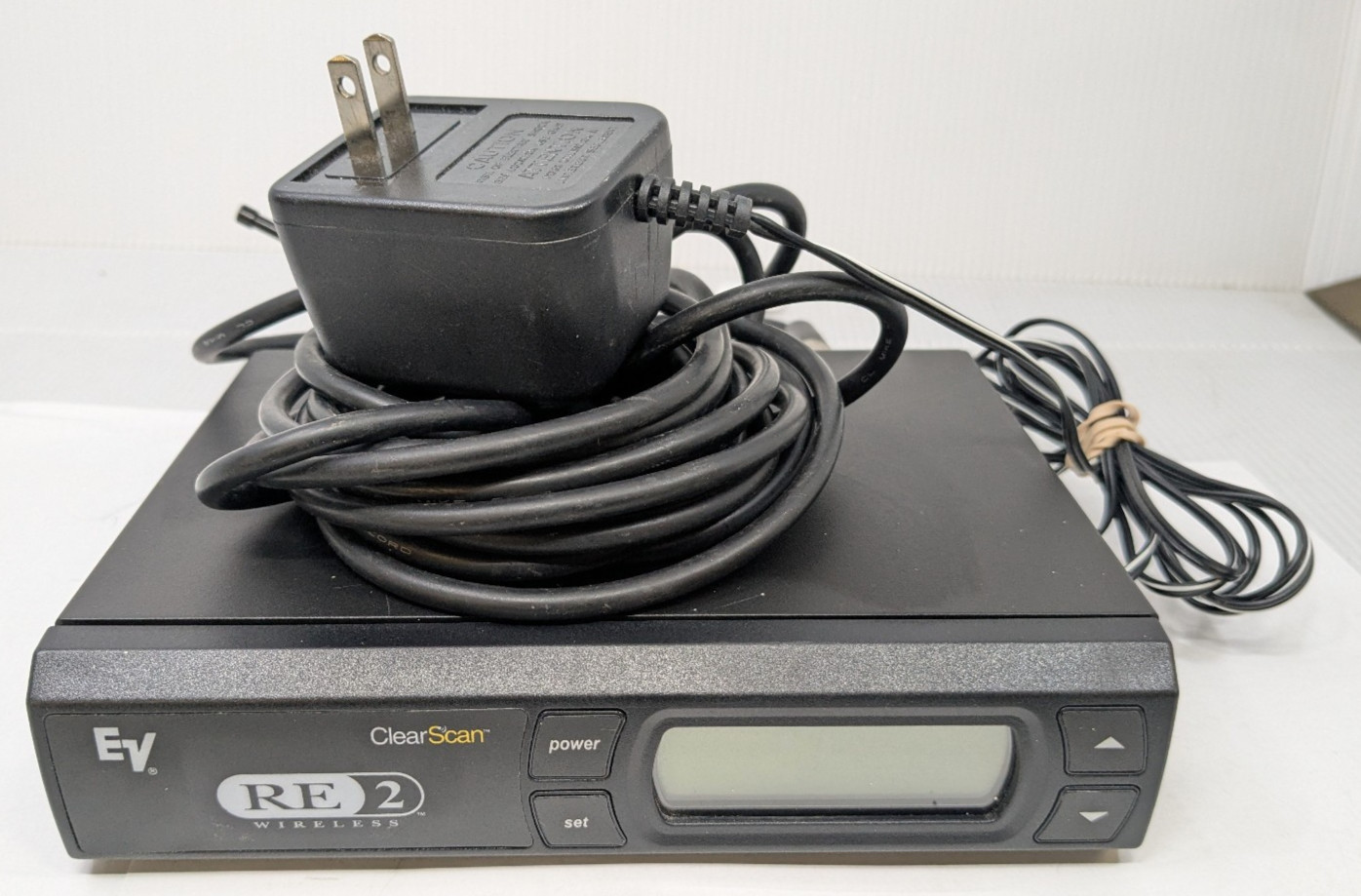 Electro Voice ClearScan RE2 Receiver Band A Wireless W/Cord And Antennas