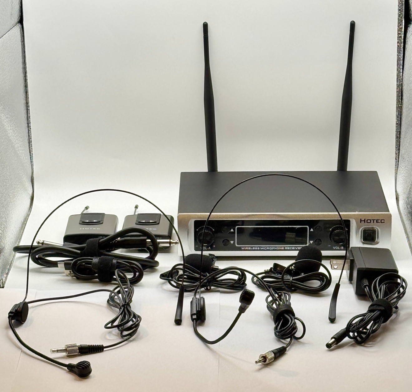 Hotec H-K25 UHF Wireless Microphone System with Dual Headsets and Lapel Mics