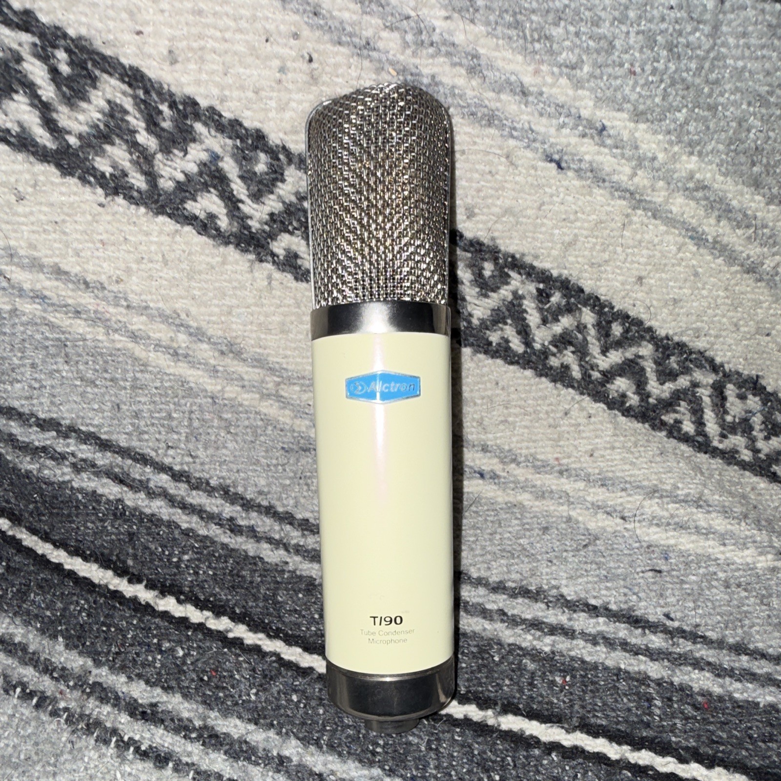 Alctron T190 Large Diaphragm Tube Condenser Microphone Body Only – Untested