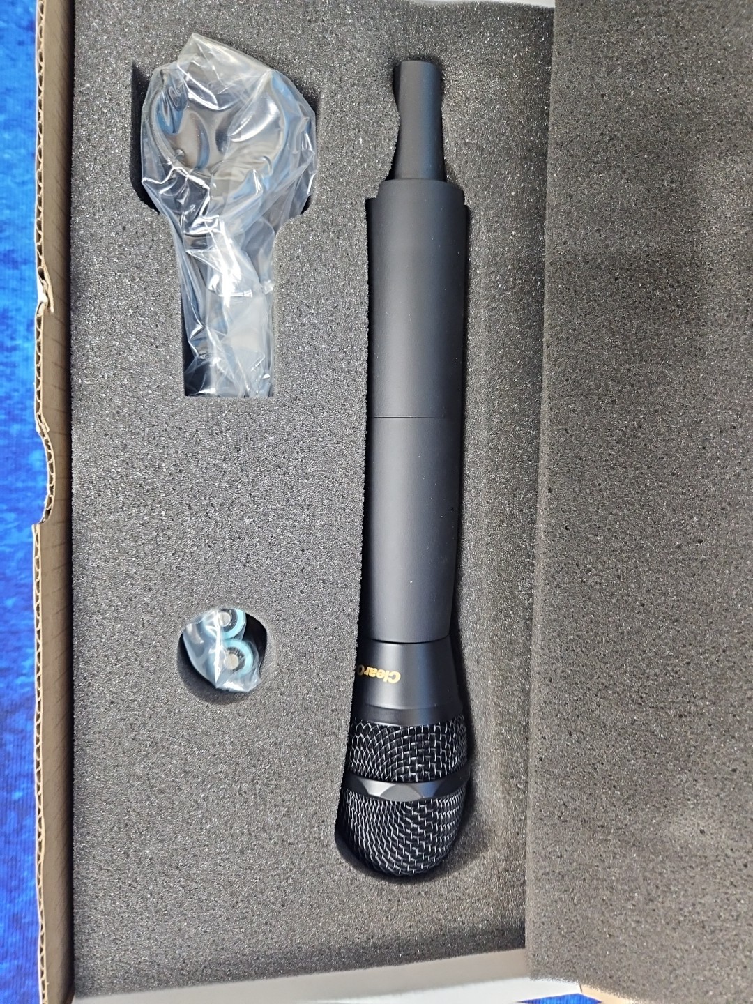 NEW ClearOne Dialog 20 Wireless Handheld Cardioid Microphone 2.4GHz 910-6103-011