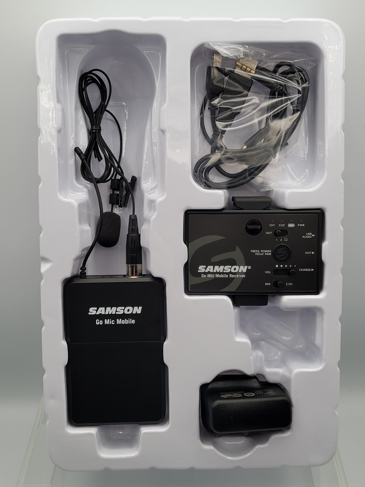 Samson Go Mic Mobile Receiver with LM8 Lavalier and Belt Pack Transmitter