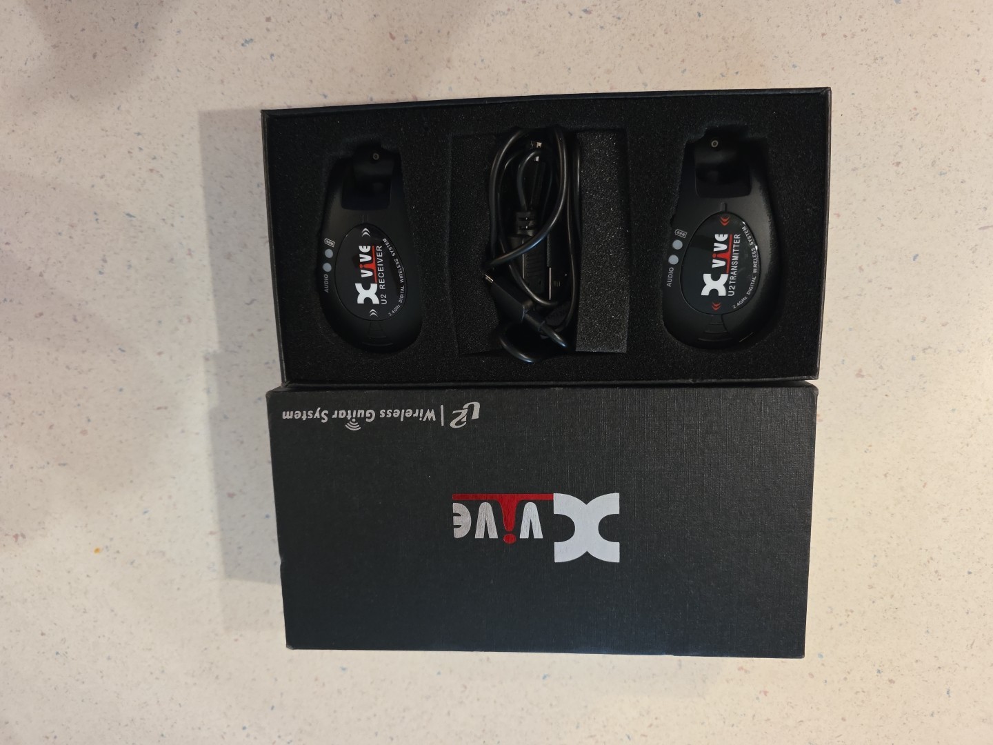 XVIVE U2 Guitar Wireless System with Transmitter and Receiver
