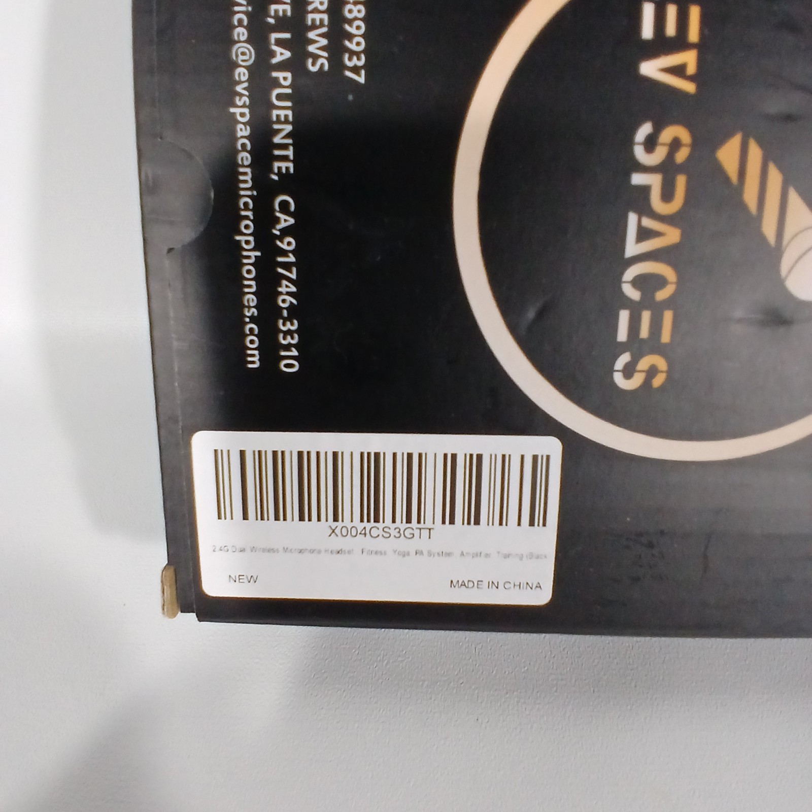 EV SPACES EV-302, a wireless microphone system.
