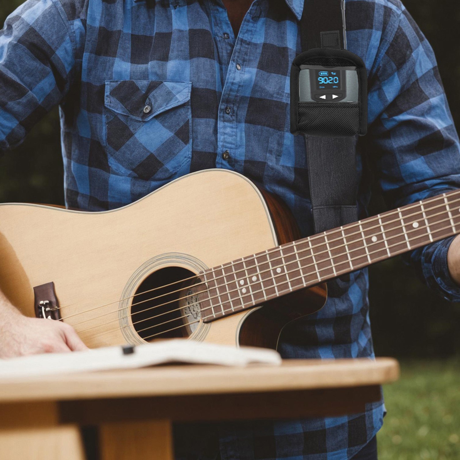 Transparent Design Wireless Bodypack Transmitter Pouch for Optimal Visibility