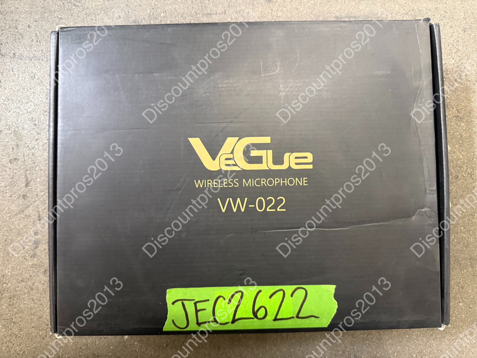 VEGUE VW-022 Dual UHF Wireless Microphone System — NEW IN BOX