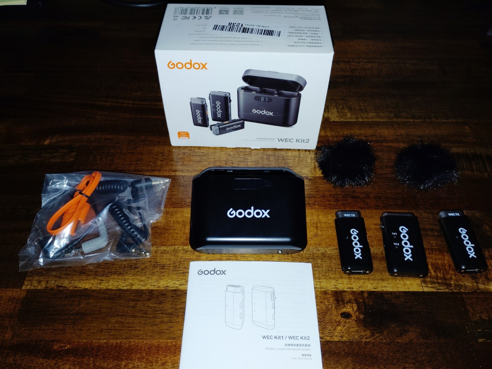Godox WEC Kit2 2.4GHz Wireless Microphone System with Charging Case WEC KIT 2