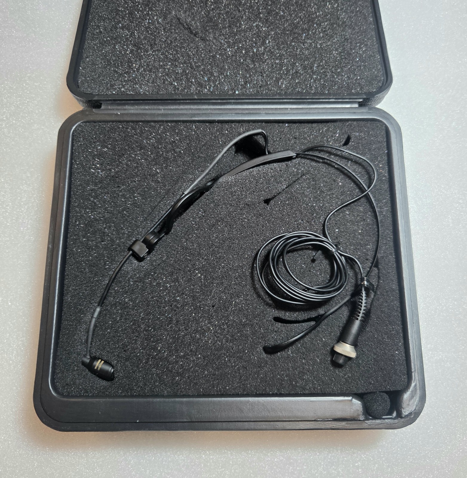 Peavey PVM-2 Headset Microphone for Wireless w/Mini-XLR – Unused!